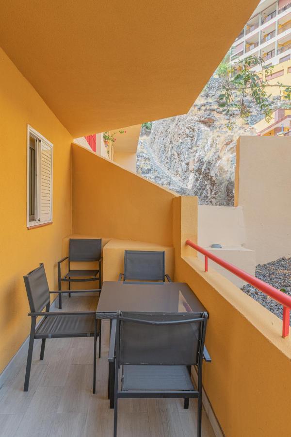 Iki White Playa La Arena Apartment Puerto de Santiago  Exterior photo